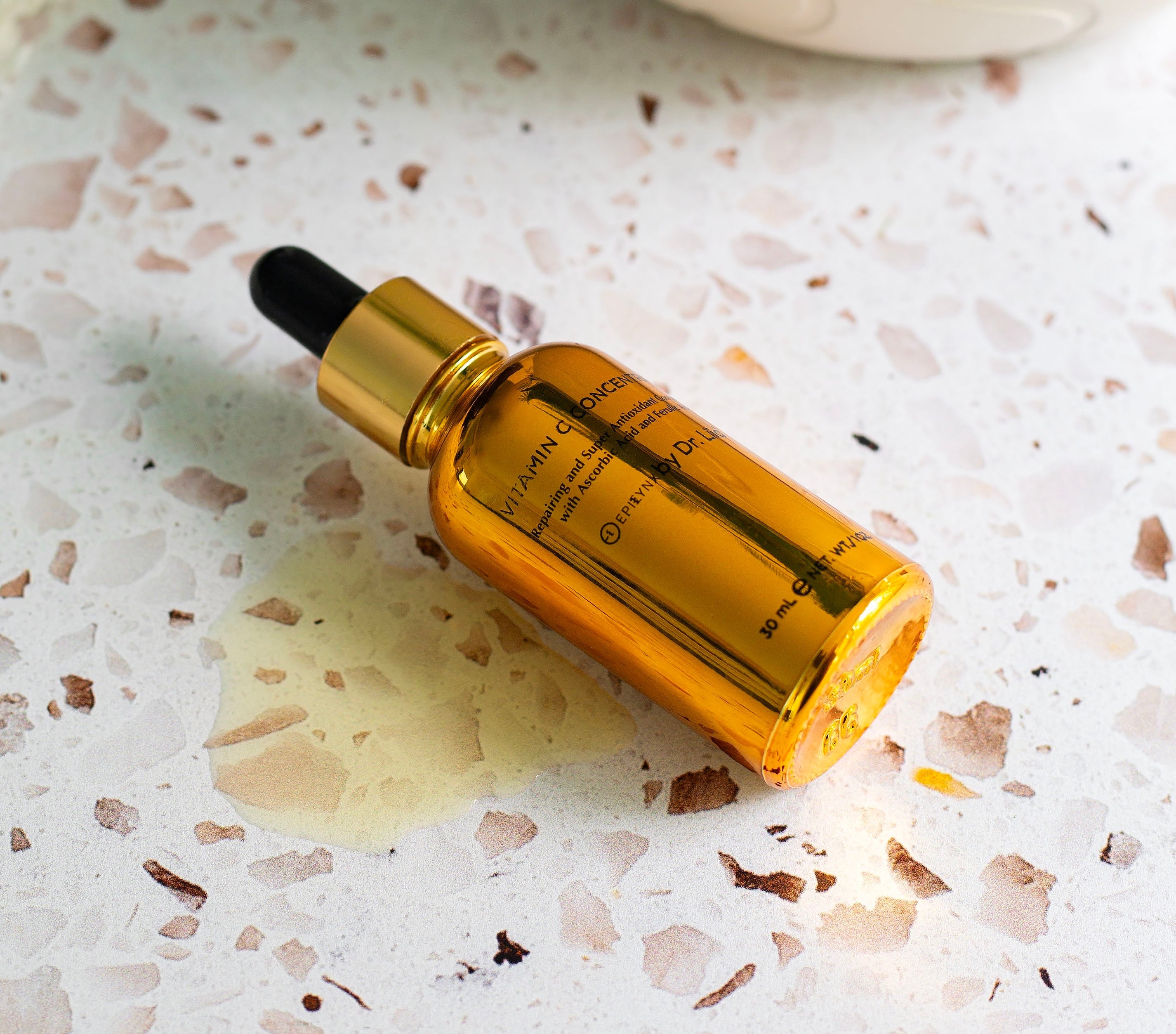 Gluten-Free Vitamin C Serum for Sensitive & Dry Skin – Nut-Free, Vegan & Brightening