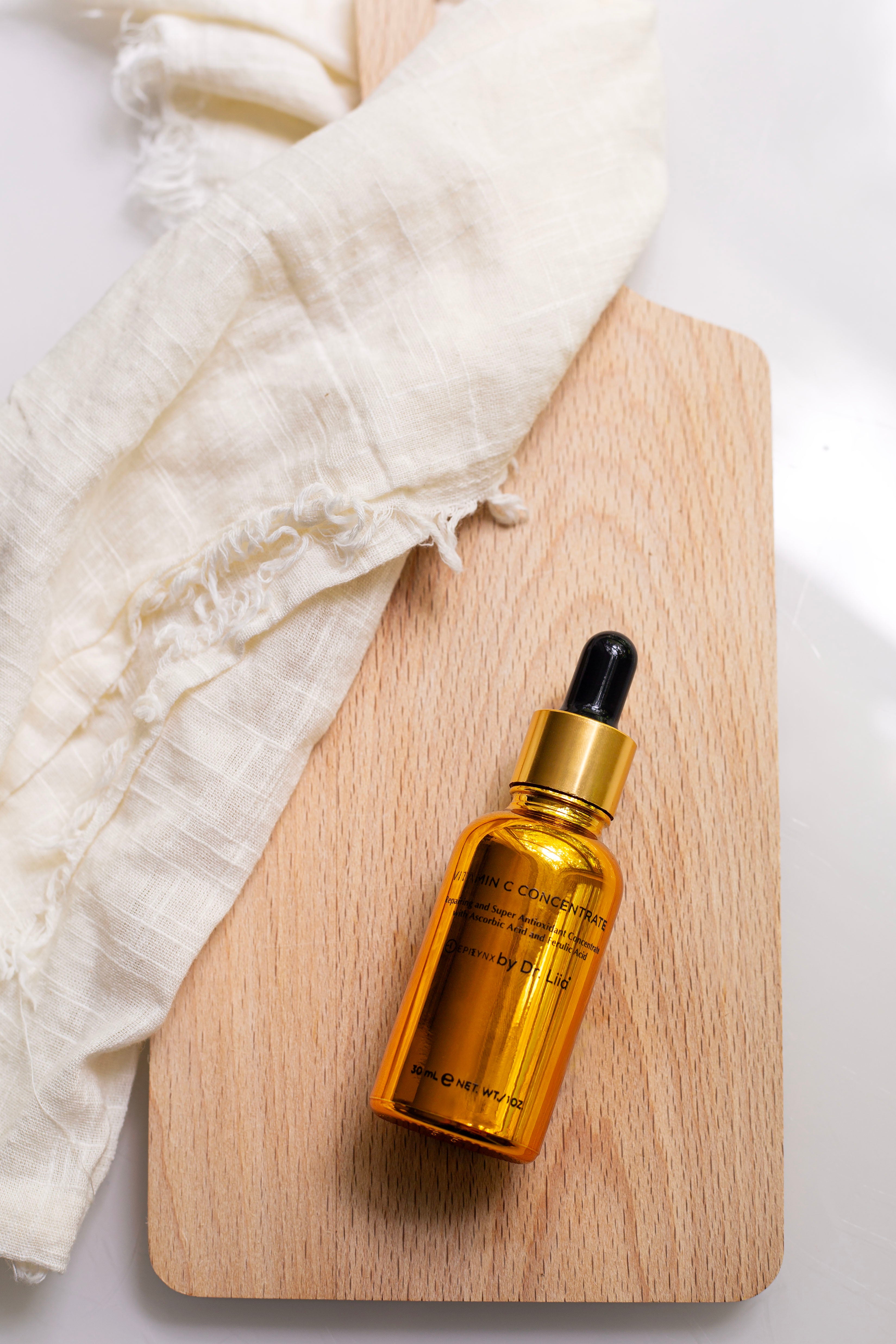 Gluten-Free Vitamin C Serum for Sensitive & Dry Skin – Nut-Free, Vegan & Brightening