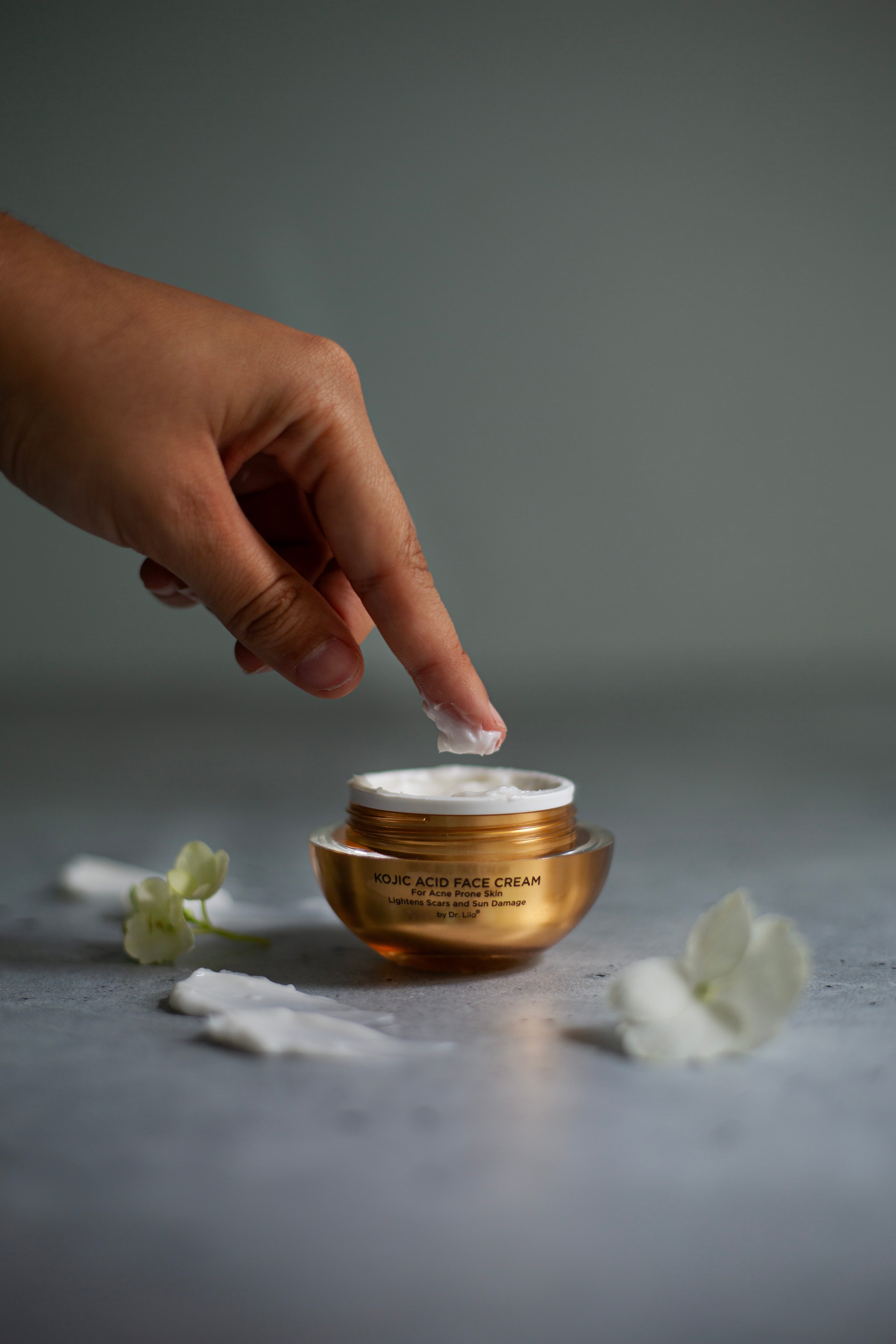 Gluten-Free Kojic Acid Face Cream – Nut-Free, Vegan Brightening for Acne-Prone Skin