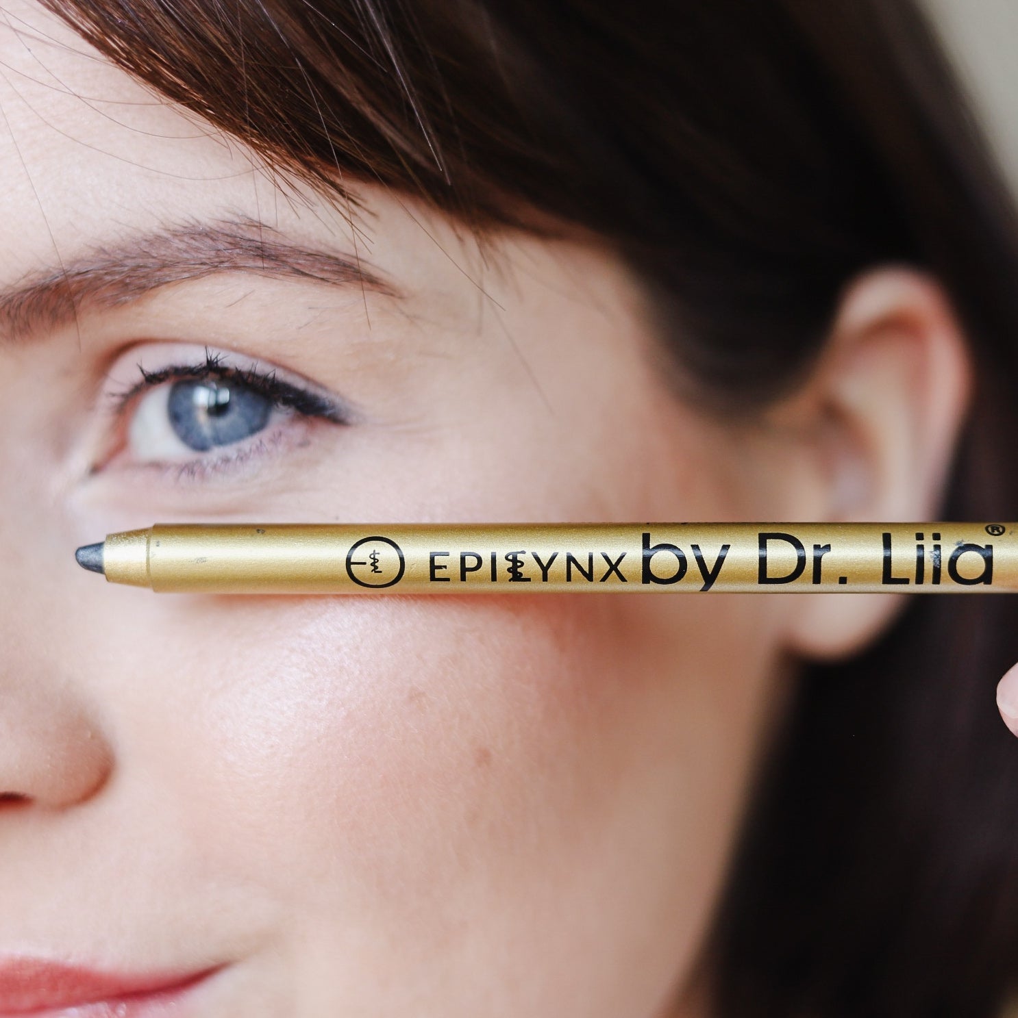 Gluten-Free Kajal Eyeliner Pen – Nut-Free, Vegan & Smudge-Resistant for Sensitive Eyes