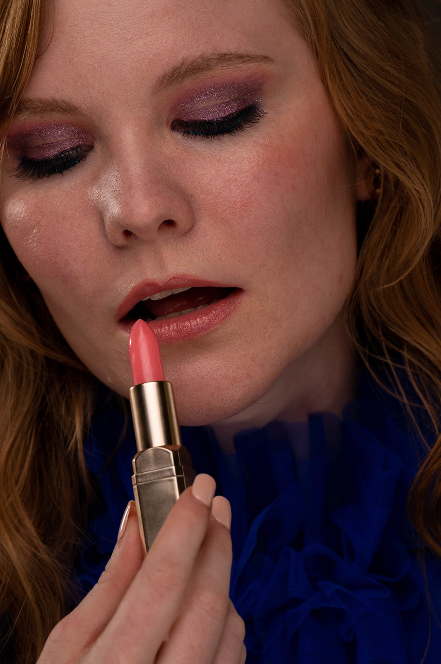 Gluten-Free Color-Changing Flower Lip Gloss – Nut-Free, Vegan & Hydrating