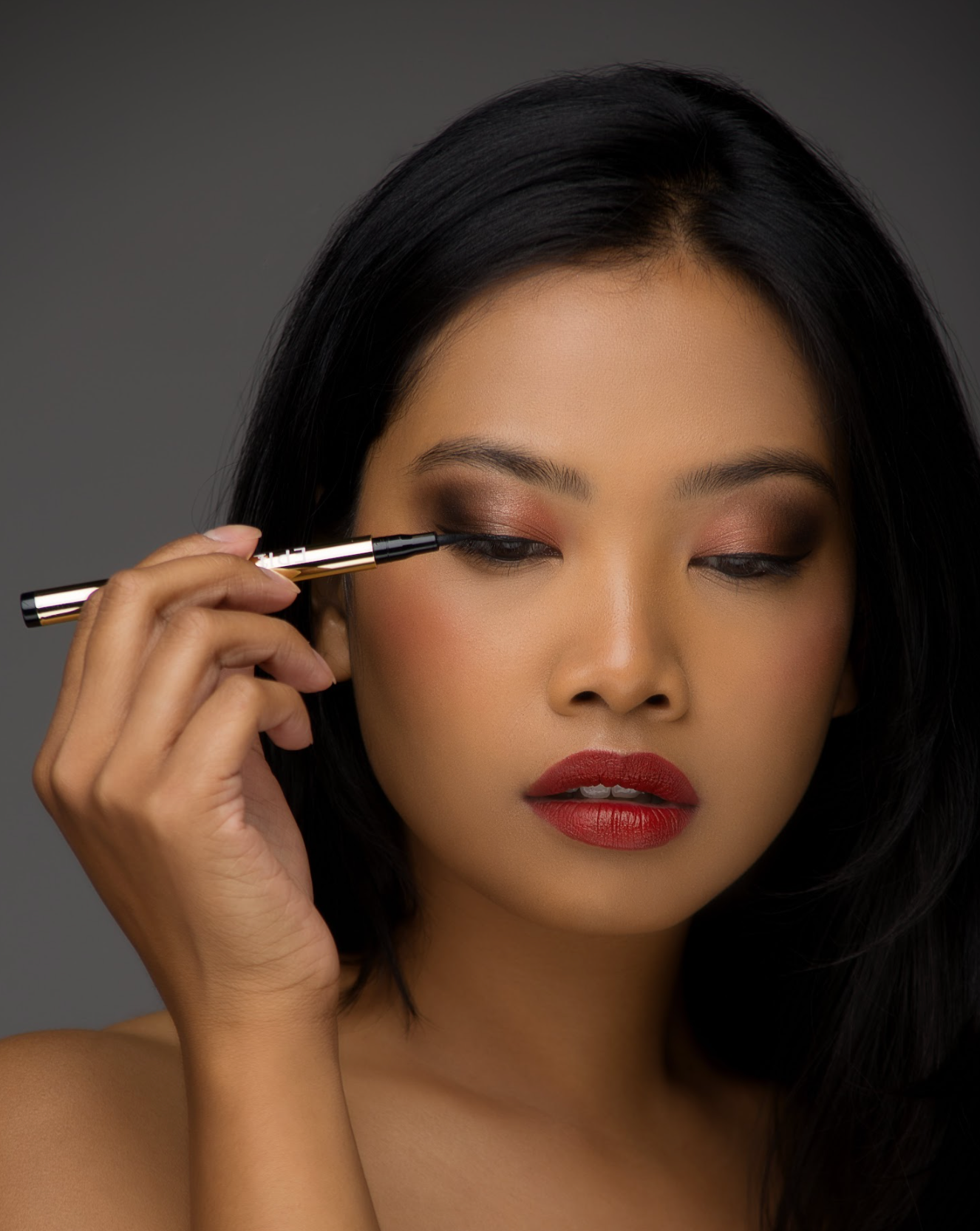 Gluten-Free Waterproof Liquid Eyeliner – Nut-Free, Vegan & Smudge-Proof for Sensitive Eyes